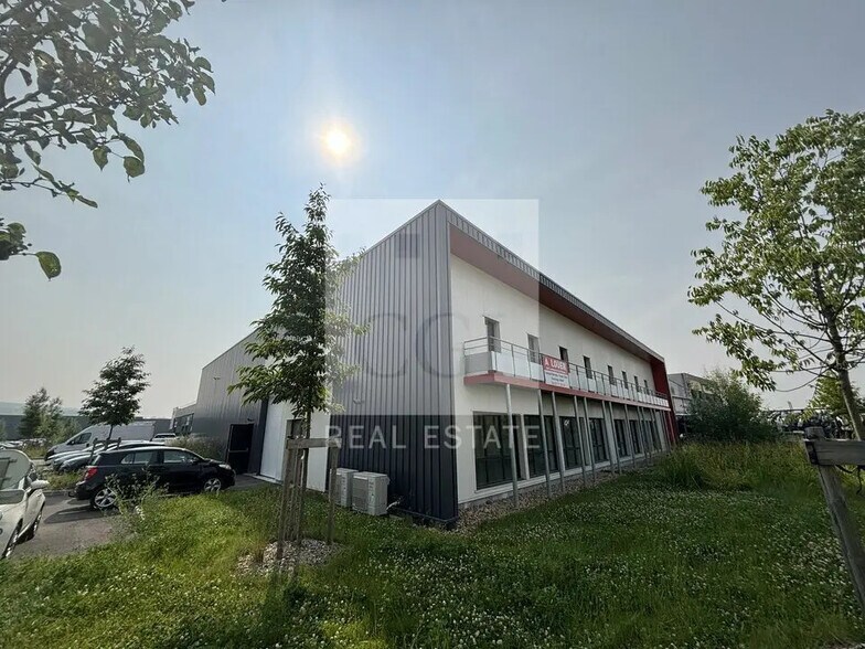 Local d’activités dans Genay à louer - Photo de l’immeuble – Image 1 sur 8