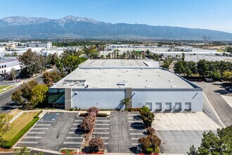 8767 Rochester Ave, Rancho Cucamonga, CA - Vue aérienne vue de carte