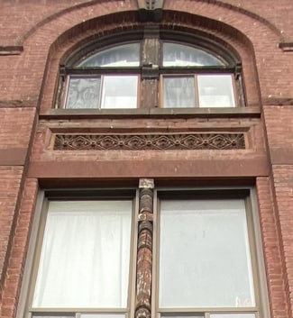 Plus de détails pour 1378 Queen St. W, Toronto, ON - Local commercial à vendre
