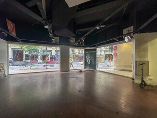Plus de détails pour Local commercial à louer