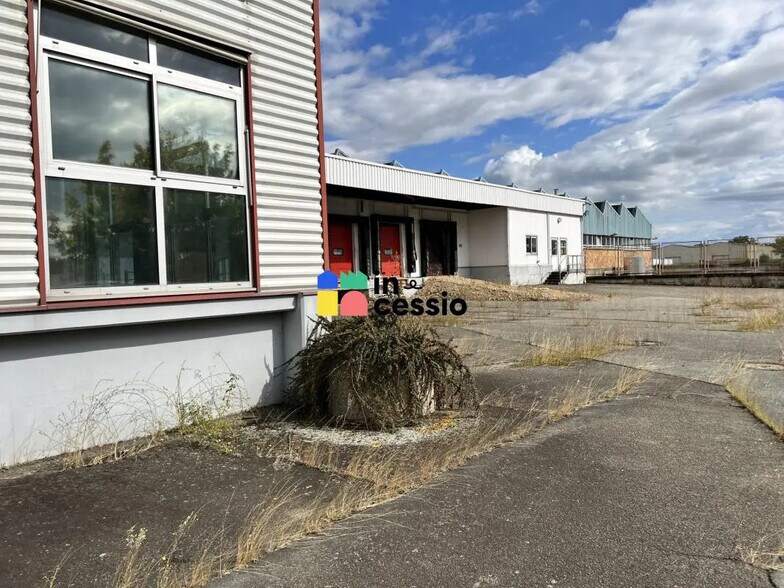 Local d'activités dans Le Mans à vendre - Photo de l’immeuble – Image 3 sur 9