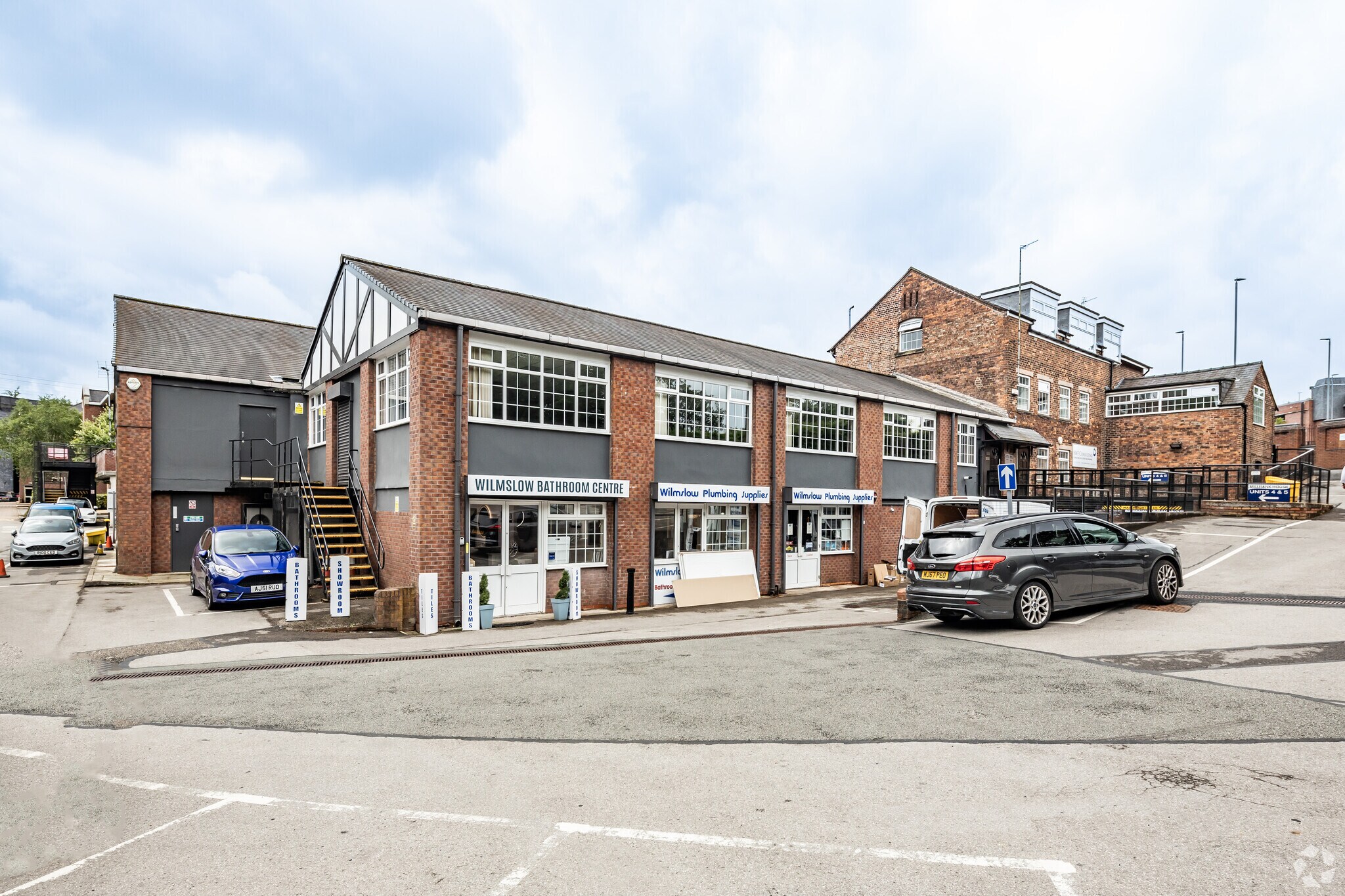 Bollin Walk, Wilmslow à louer Photo principale– Image 1 sur 12