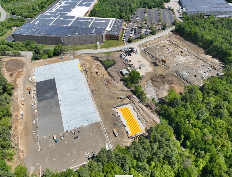 38 United Dr, West Bridgewater, MA à louer - Photo de l’immeuble – Image 2 sur 4