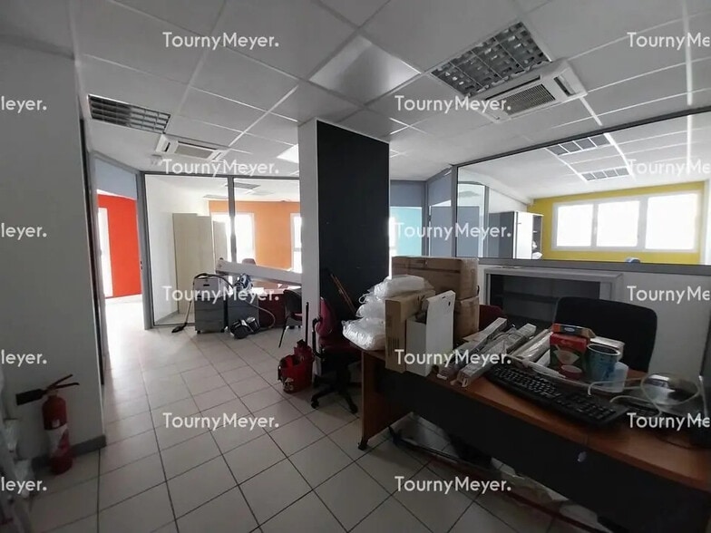 Bureau dans Tournefeuille à louer - Photo principale – Image 1 sur 4
