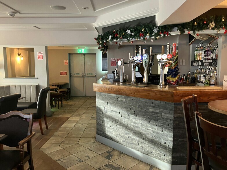 High St, Barlborough à vendre - Photo de l’immeuble – Image 2 sur 11