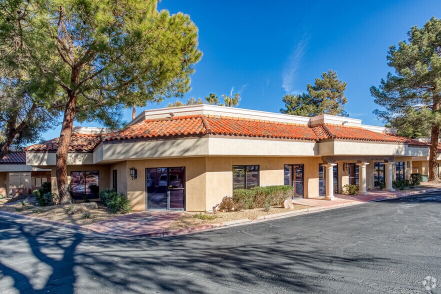 2700 E Chandler Ave, Las Vegas, NV à vendre - Photo de l’immeuble – Image 2 sur 12