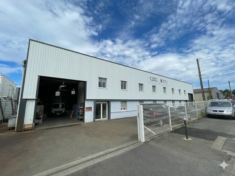 Industriel/Logistique dans Rennes à vendre - Photo de l’immeuble – Image 1 sur 12