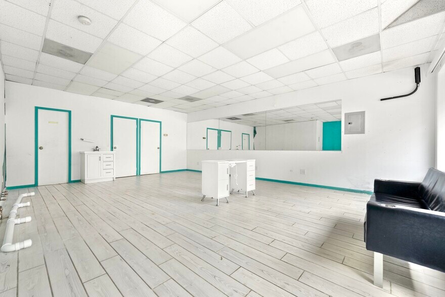 2024 Bergenline Ave, Union City, NJ à louer - Photo de l’immeuble – Image 2 sur 14