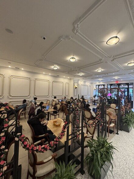 1645-1659 Third Ave, New York, NY à louer - Photo de l’immeuble – Image 2 sur 9