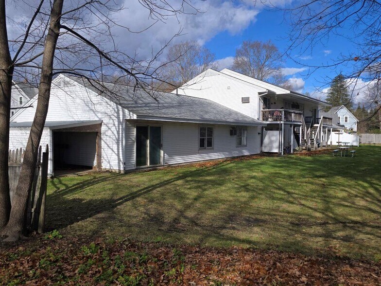 71 River St, Charlestown, NH à vendre - Photo de l’immeuble – Image 3 sur 9