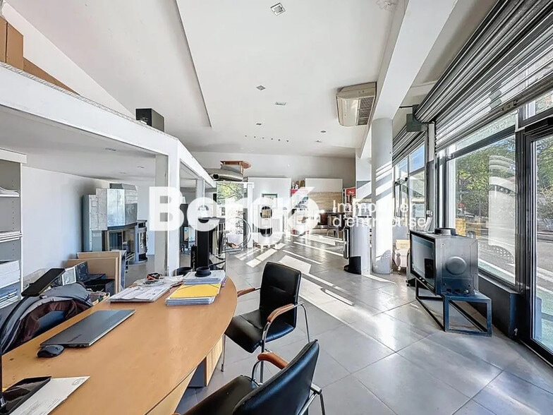 Local commercial dans Grasse à louer - Photo intérieure – Image 3 sur 7