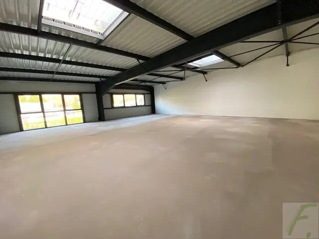 Local commercial dans Sillingy à vendre - Photo intérieure – Image 3 sur 4