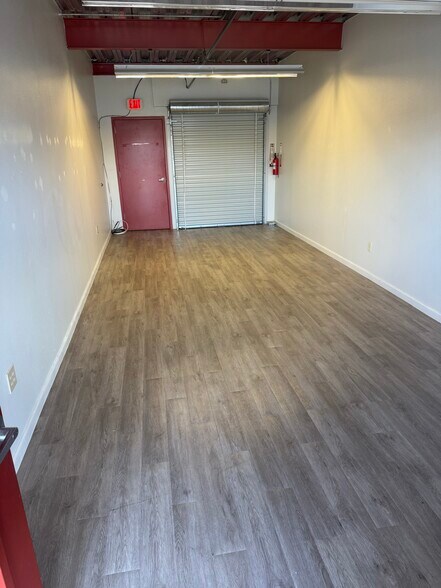 7410 Boulevard 26, Richland Hills, TX à louer - Photo de l’immeuble – Image 3 sur 9
