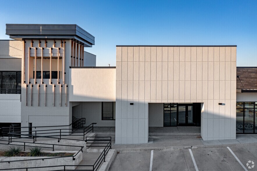 4100-4160 S Cooper St, Arlington, TX à louer - Photo de l’immeuble – Image 3 sur 13