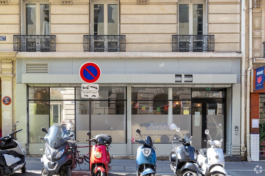 67 Rue De Chabrol, Paris à louer - Photo de l’immeuble – Image 2 sur 3