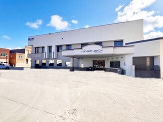 Plus de détails pour 302 5th St SW, Willmar, MN - Bureau à vendre