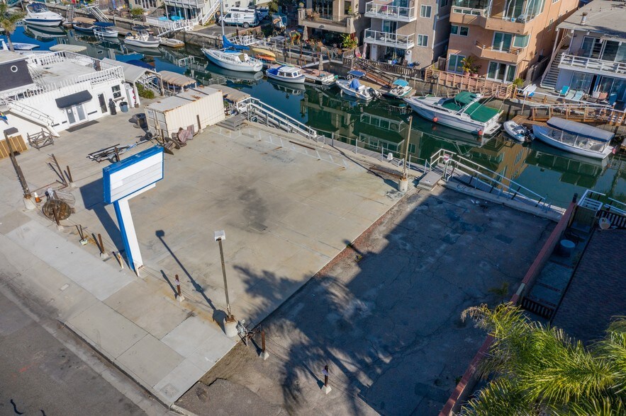 16746 Pacific Coast Hwy, Huntington Beach, CA à vendre - Photo principale – Image 1 sur 19