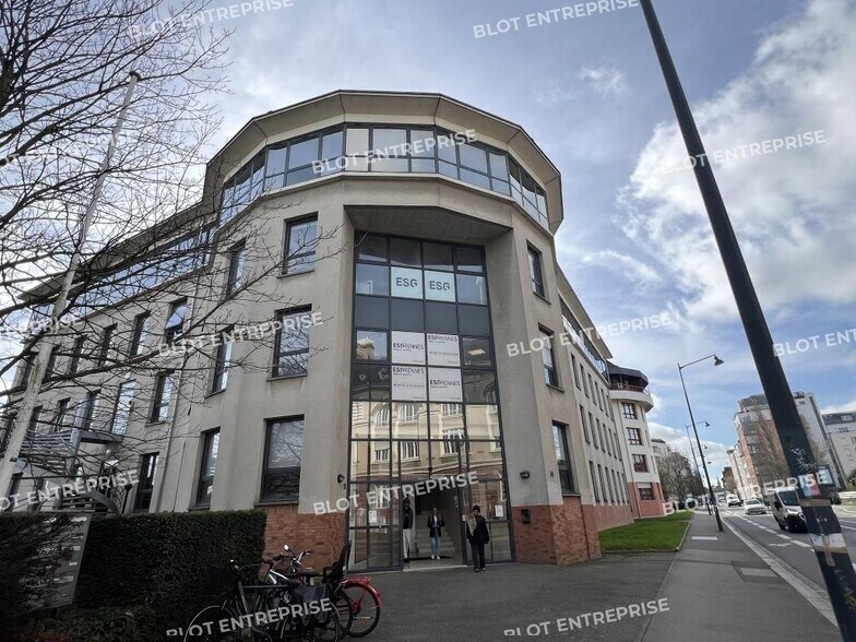Bureau dans Rennes à louer - Photo de l’immeuble – Image 1 sur 14