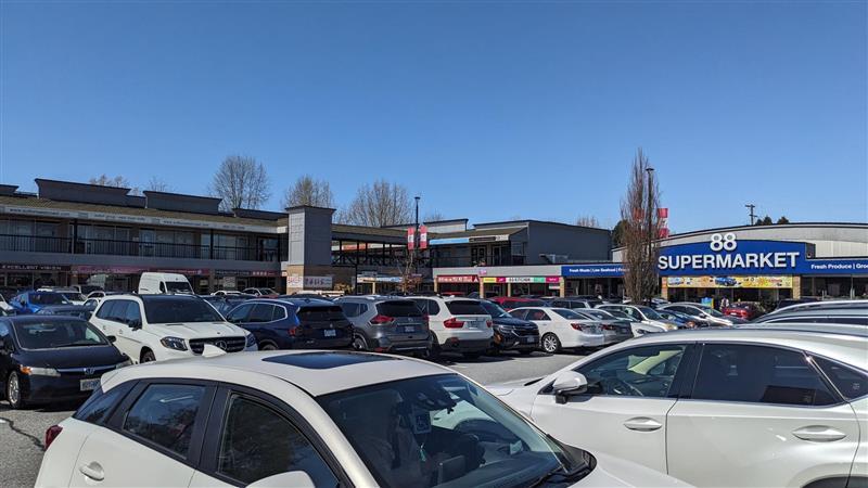 2605-2689 49th Ave E, Vancouver, BC à louer - Photo de l’immeuble – Image 3 sur 4