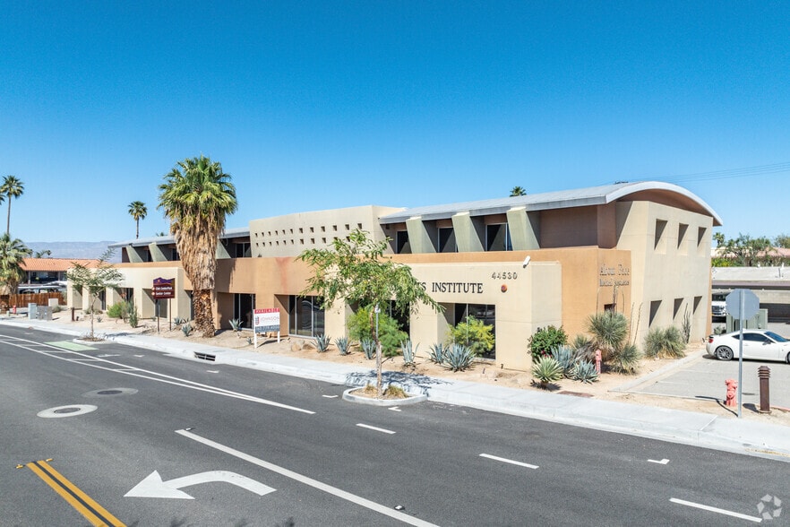 44530 San Pablo Ave, Palm Desert, CA à louer - Photo principale – Image 1 sur 10