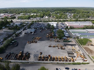 Plus de détails pour 195 S Denver Ave, Bay Shore, NY - Industriel/Logistique à louer