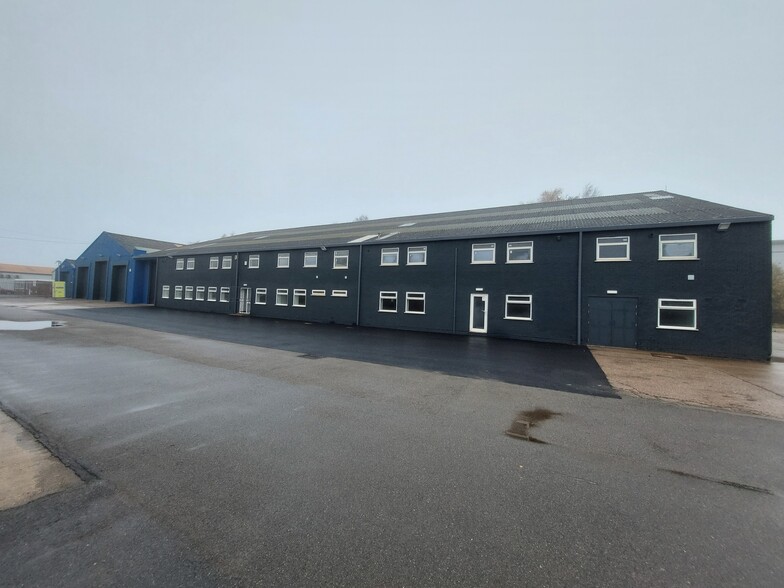 8A-8C Oldbury Rd, West Bromwich à louer - Photo de l’immeuble – Image 2 sur 9