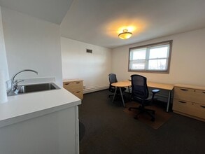 2407-2417 Lancaster Ave, Wilmington, DE à louer Photo intérieure– Image 2 sur 4