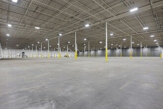 2051 James Pky, Heath, OH à louer Photo intérieure– Image 2 sur 5