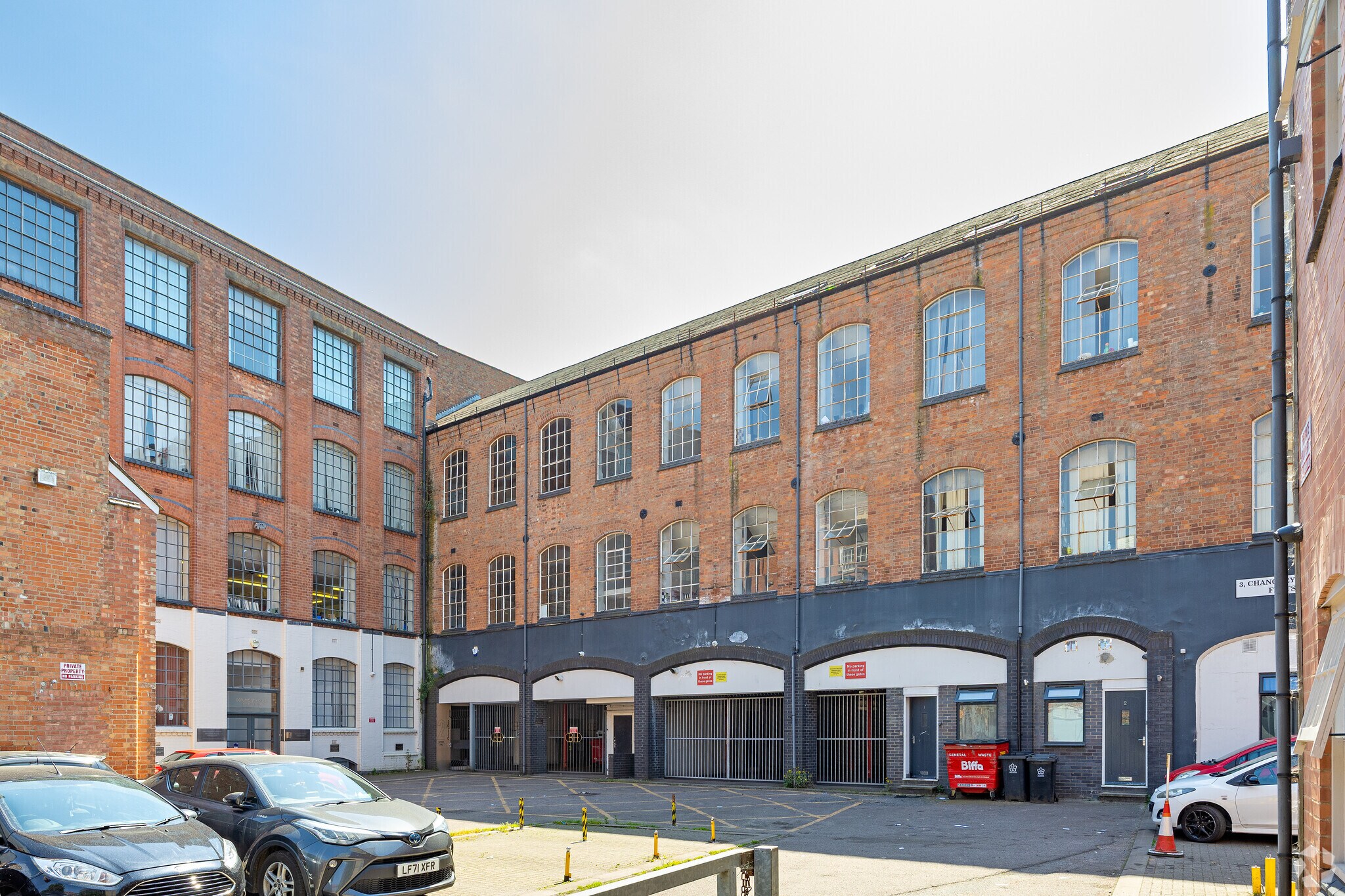 Millstone Ln, Leicester à louer Photo principale– Image 1 sur 12