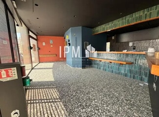 Plus de détails pour Local commercial à louer