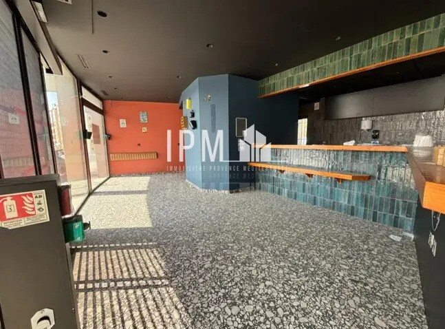 Plus de détails pour Local commercial à louer