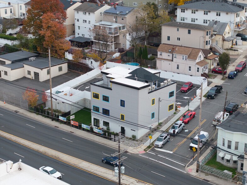 7100-7106 Tonnelle Ave, North Bergen, NJ à vendre - Photo de l’immeuble – Image 2 sur 5