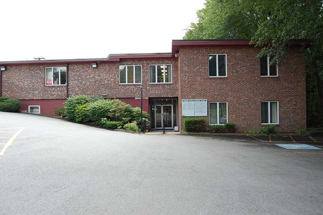 470 Toll Gate Rd, Warwick, RI à vendre - Photo de l’immeuble – Image 2 sur 3