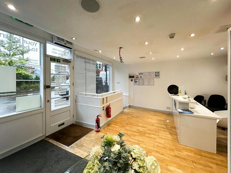 22-24 Muswell Hill Broa, Londres à louer - Photo de l’immeuble – Image 3 sur 7