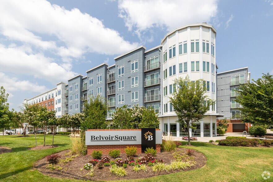 9142 Richmond Hwy, Fort Belvoir, VA à louer - Photo principale – Image 1 sur 31