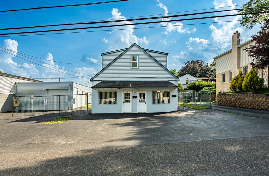 663 Clearview Ave, Trevose, PA à vendre - Photo de l’immeuble – Image 3 sur 34