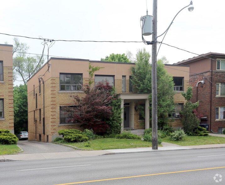 1703 Bathurst St, Toronto, ON à vendre - Photo de l’immeuble – Image 2 sur 8