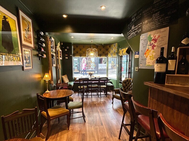 61 Harbour St, Whitstable à vendre - Photo intérieure – Image 2 sur 4