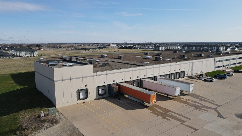 250 NW 10th St, Waukee, IA à vendre - Photo de l’immeuble – Image 2 sur 12