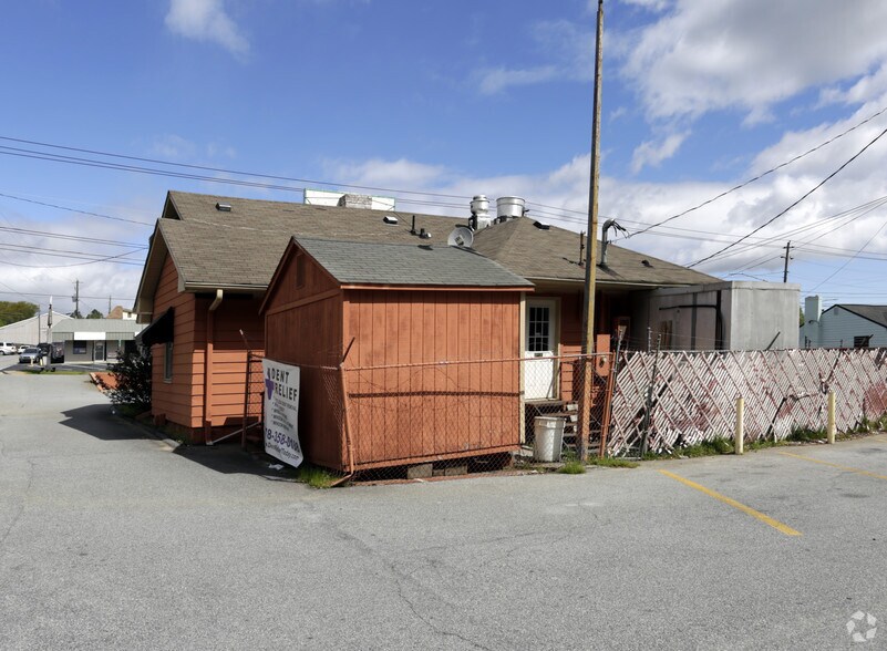 4053 Lawrenceville Hwy, Tucker, GA à vendre - Photo de l’immeuble – Image 3 sur 13