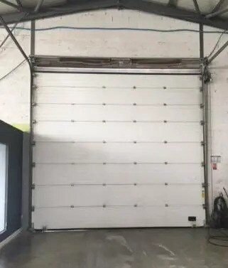 Local d’activités dans Vedène à louer - Photo intérieure – Image 3 sur 4