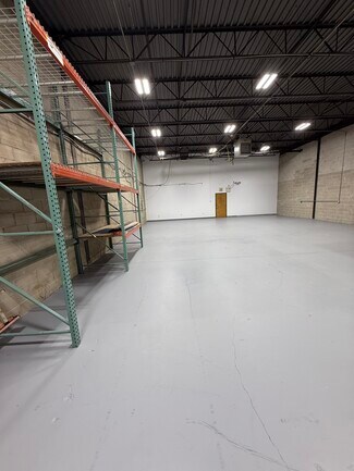 Plus de détails pour 181-191 Remington Blvd, Ronkonkoma, NY - Industriel/Logistique à louer