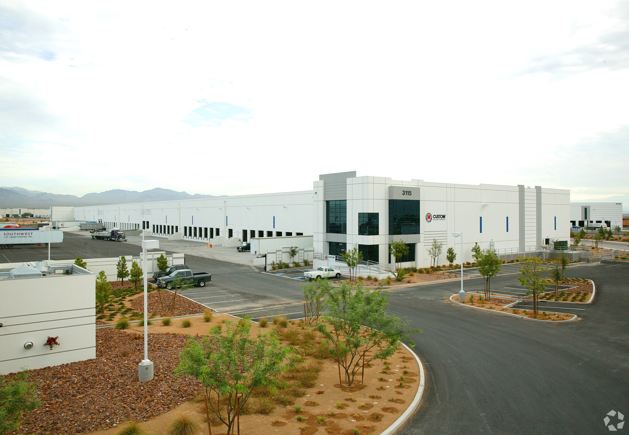 3115 E Lone Mountain Rd, North Las Vegas, NV à louer Photo de l’immeuble– Image 1 sur 5