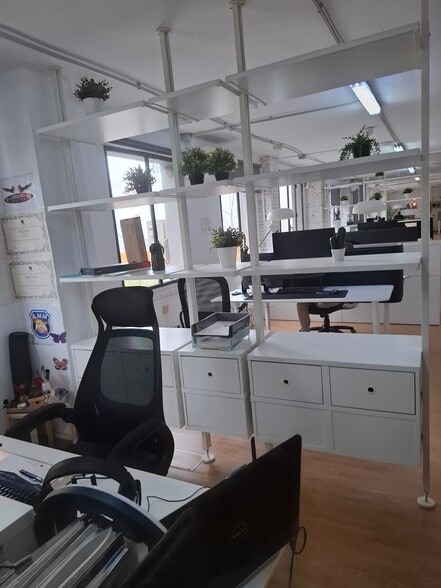 View Photo