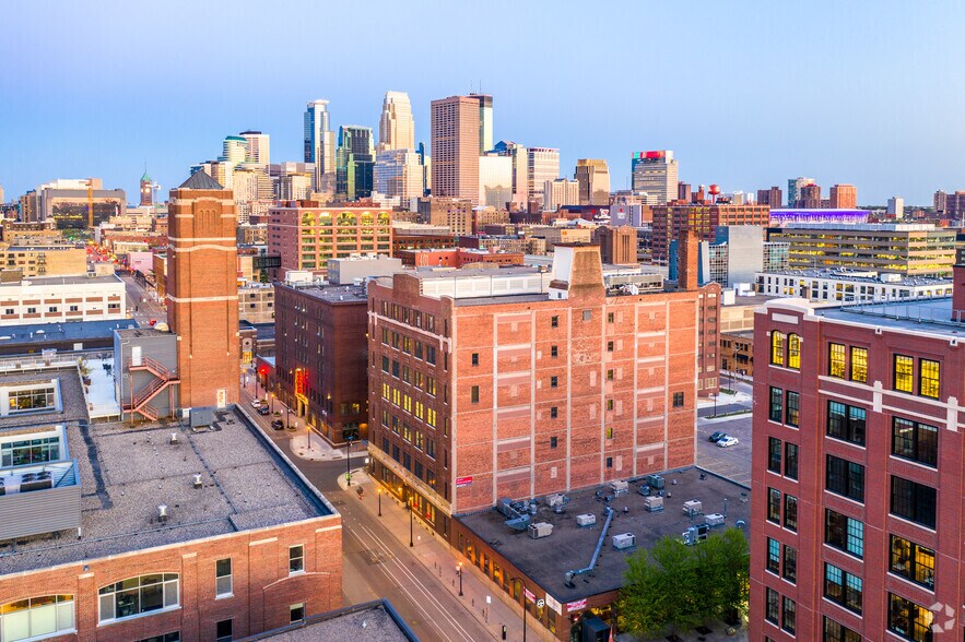 701 Washington Ave N, Minneapolis, MN à louer - Photo de l’immeuble – Image 2 sur 8