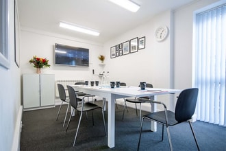 99-103 Lomond Grove, Londres à louer Photo intérieure– Image 1 sur 3