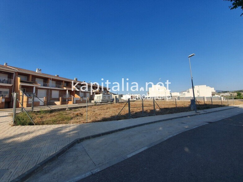Terrain dans València, Valencia à vendre - Photo principale – Image 3 sur 6