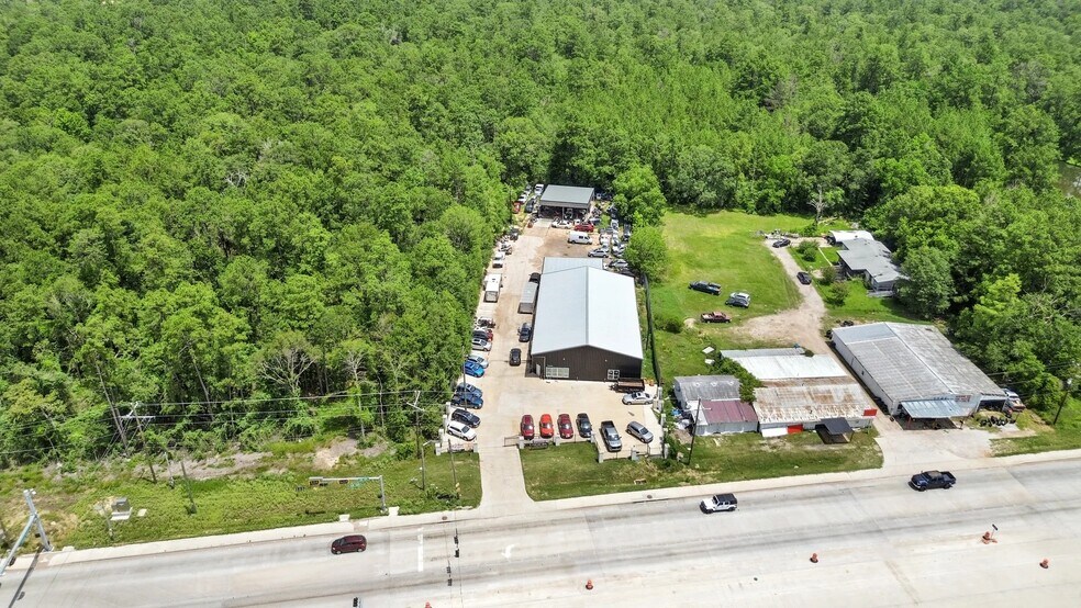 12827 Highway 105 E, Cut And Shoot, TX à vendre - Aérien – Image 1 sur 10