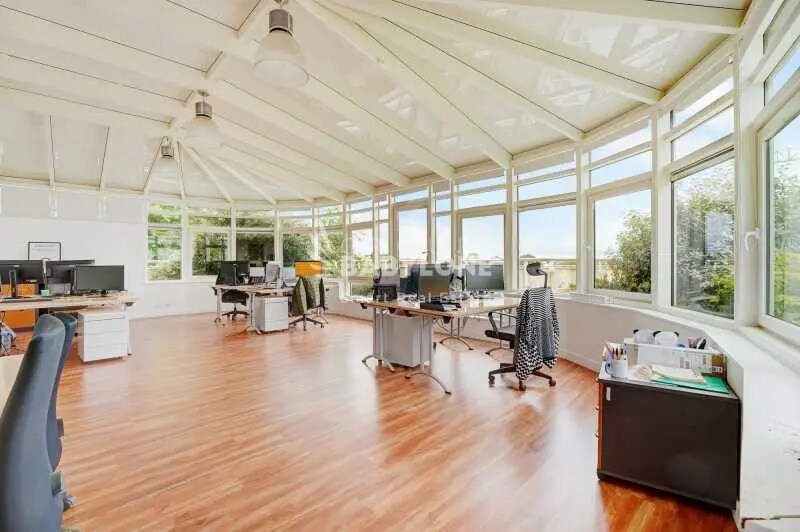 22 Rue Gambetta, Nanterre à louer - Photo de l’immeuble – Image 3 sur 16