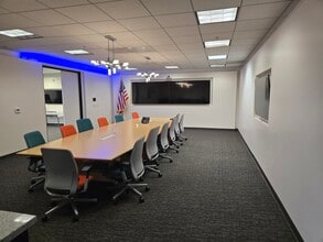 602-606 E Huntington Dr, Monrovia, CA à louer Photo intérieure– Image 1 sur 7